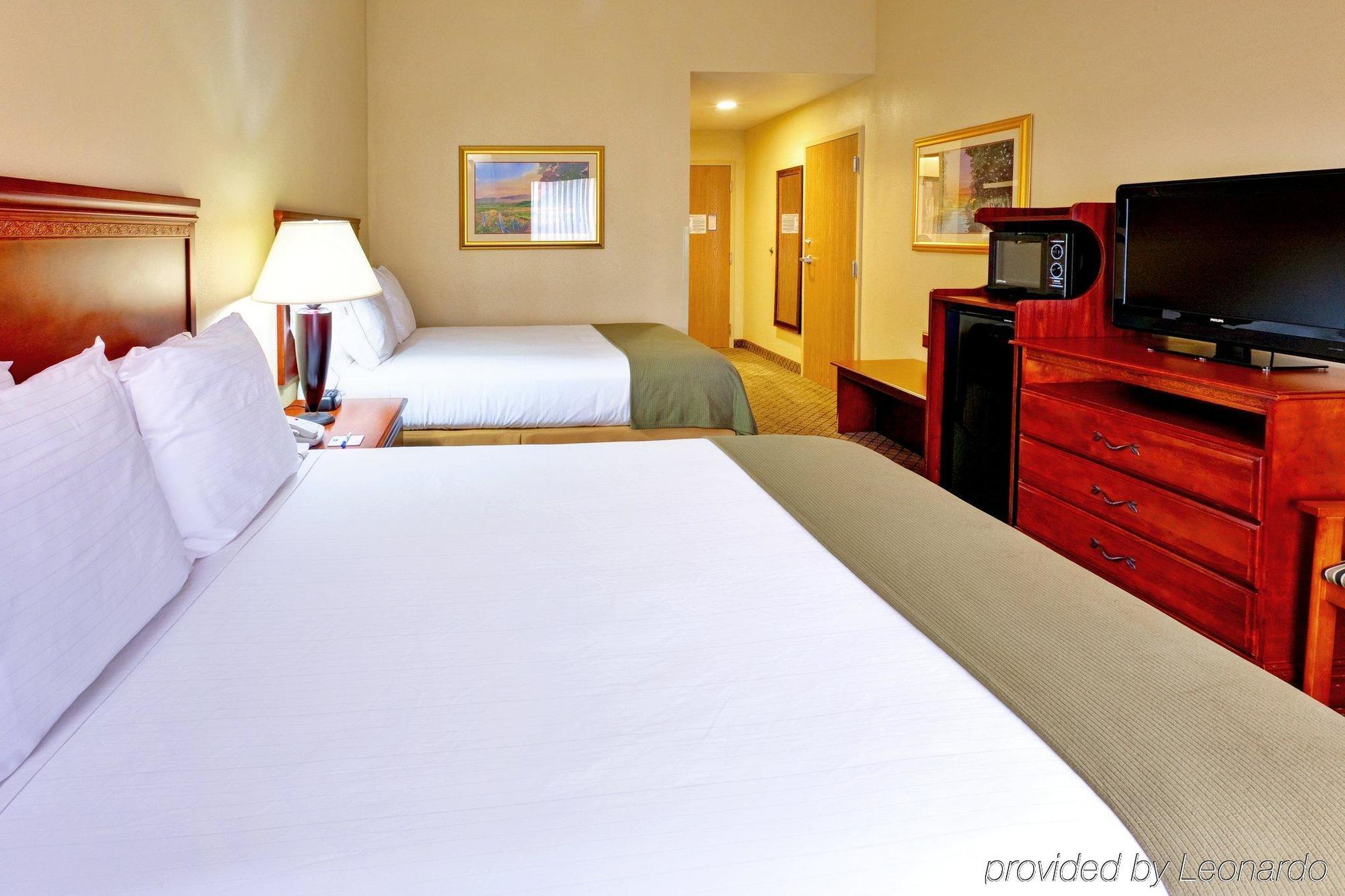 Holiday Inn Express & Suites Greenwood Zewnętrze zdjęcie